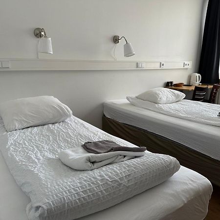 Kanslarinn Hostel ヘトラ エクステリア 写真